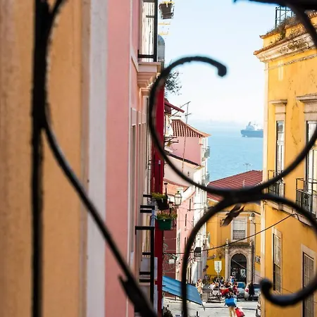 Guestready - Amazing Alfama Family Near National Pantheon! Apartment Lisbon